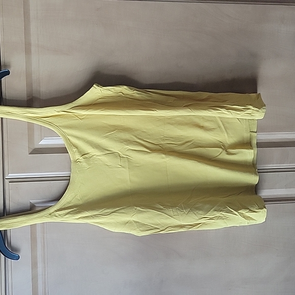 RIPCURL Top- Size M - Picture 4 of 4